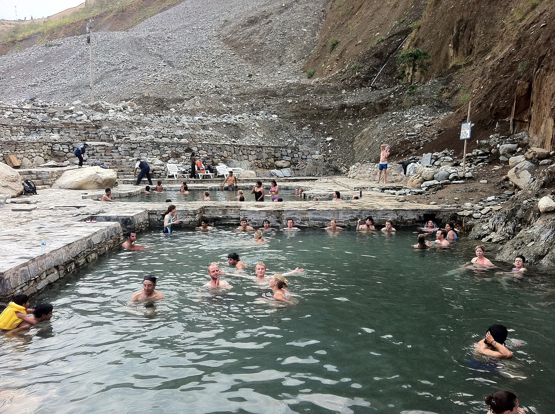Termas de Santa Teresa en el trayecto hacia Hidroeléctrica
